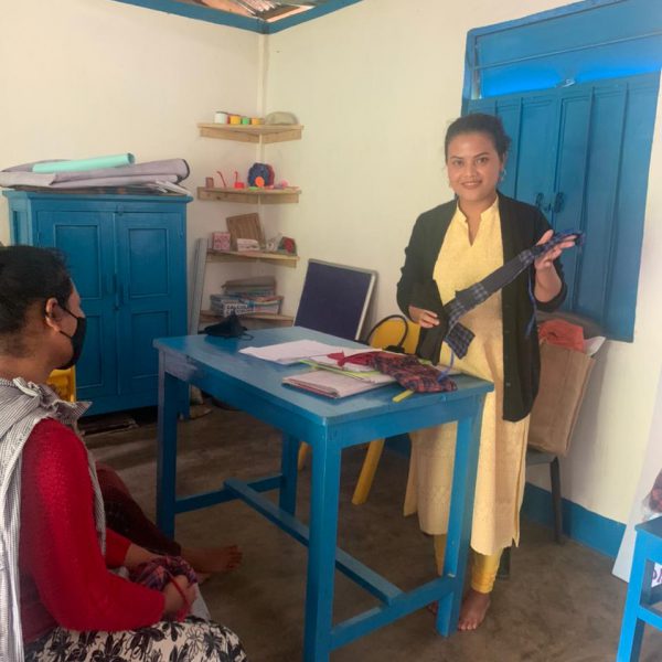 Demostration of Mooncatcher menstrual kit